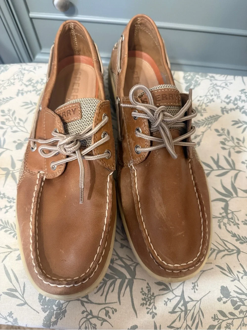 Men’s Sperry Billfish 3-Eye boat shoes in classic brown/tan leather.